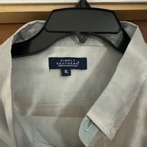Simply Southern Men’s Button Down Polo Shirt - NWT - Picture 5 of 6